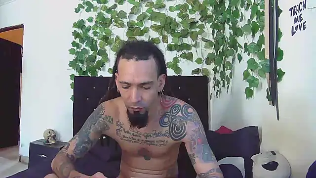 caribbeanlover1 online show from March 15, 3:40 pm