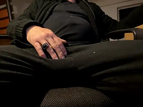 translove online show from October 15, 11:12 pm