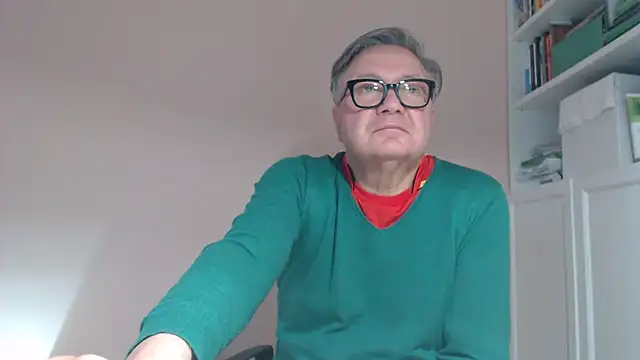 YOU6me online show from April 3, 4:48 pm