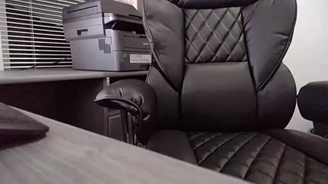 TrevorSteele online show from February 15, 6:30 am