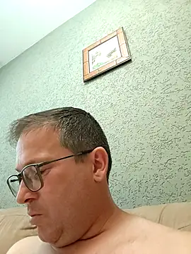 tavio1 online show from April 18, 7:58 pm