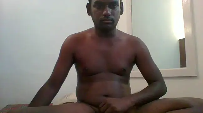 Snapshot of Slavebottombdsm09 chatting on February 14, 4:47 am Slavebottombdsm09 online show from February 14, 4:47 am