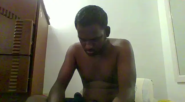 Snapshot of Slavebottombdsm09 chatting on February 14, 3:05 pm Slavebottombdsm09 online show from February 14, 3:05 pm