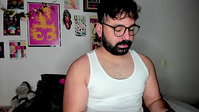 Snapshot of johnnyalx chatting on September 26, 7:33 pm johnnyalx online show from September 26, 7:33 pm