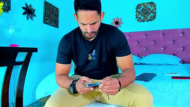 Snapshot of JorsMontero chatting on February 7, 12:39 pm JorsMontero online show from February 7, 12:39 pm