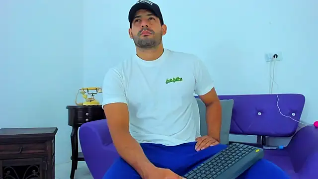 Snapshot of JorsMontero chatting on January 11, 12:29 pm JorsMontero online show from January 11, 12:29 pm