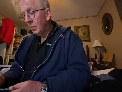 jck1m0t online show from December 4, 3:02 am