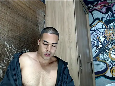 Snapshot of Justin_Frank chatting on September 19, 11:04 pm Justin Frank online show from September 19, 11:04 pm