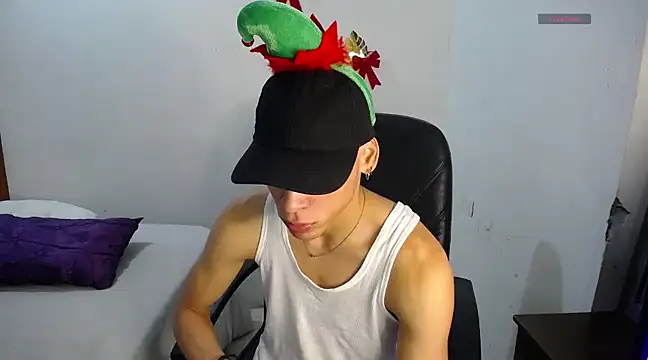 Snapshot of ricksamm chatting on December 11, 3:00 pm ricksamm online show from December 11, 3:00 pm