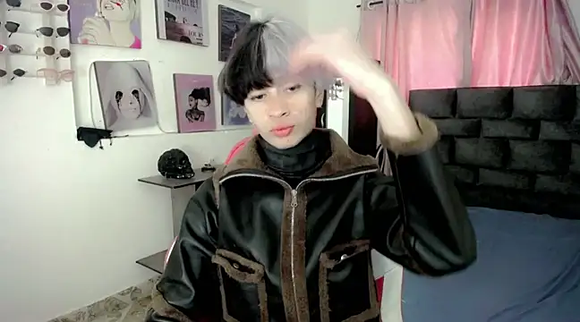 Snapshot of Sweet_Jack1 chatting on March 8, 3:00 pm Sweet Jack1 online show from March 8, 3:00 pm
