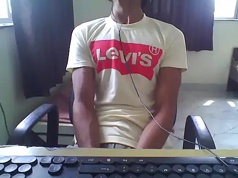 Snapshot of sour_rabh chatting on September 9, 8:36 am sour rabh online show from September 9, 8:36 am