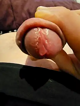 GrosseMinniHulk online show from December 17, 6:31 pm