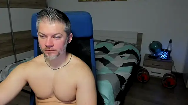 RobbyShawz online show from January 11, 5:41 am
