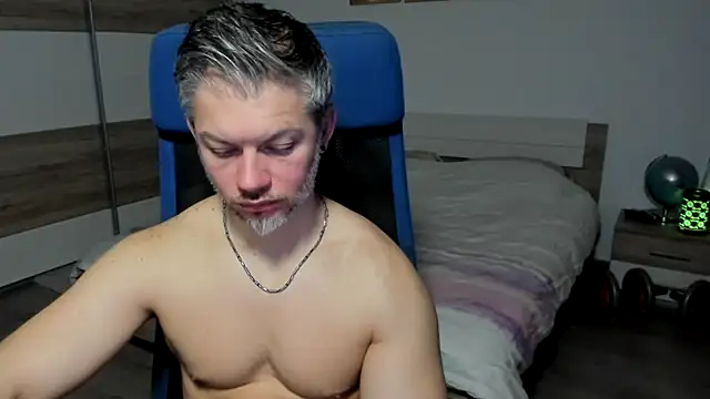 RobbyShawz online show from February 11, 5:47 am