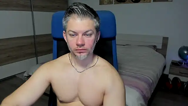 RobbyShawz online show from February 7, 6:03 am