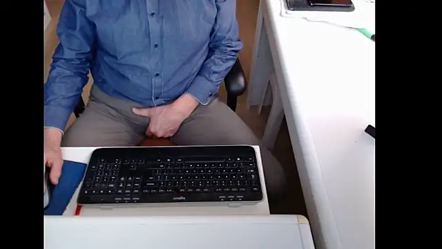 dutchpornking online show from February 18, 3:20 pm