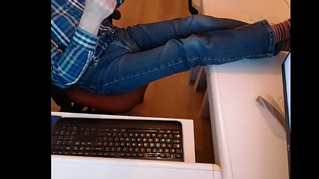 dutchpornking online show from December 4, 7:01 pm