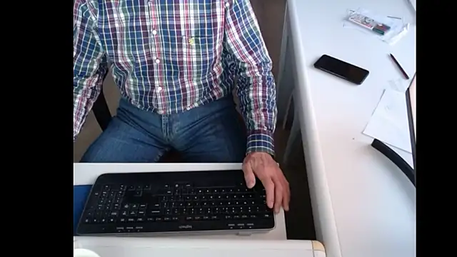 dutchpornking online show from December 12, 8:03 am