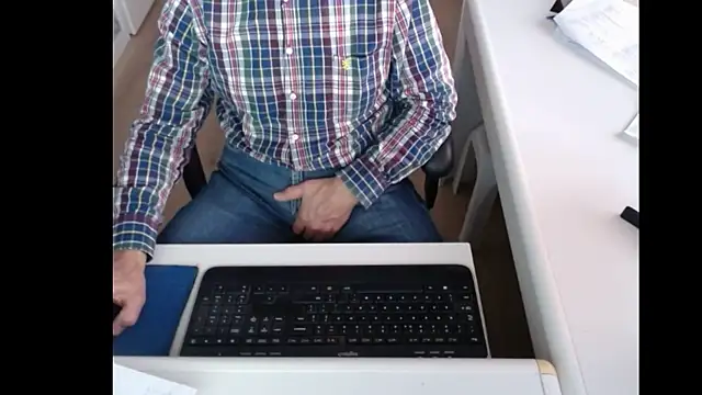dutchpornking online show from December 29, 8:44 am