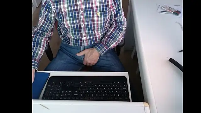 dutchpornking online show from December 16, 8:09 am