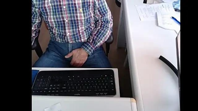dutchpornking online show from December 24, 8:33 am