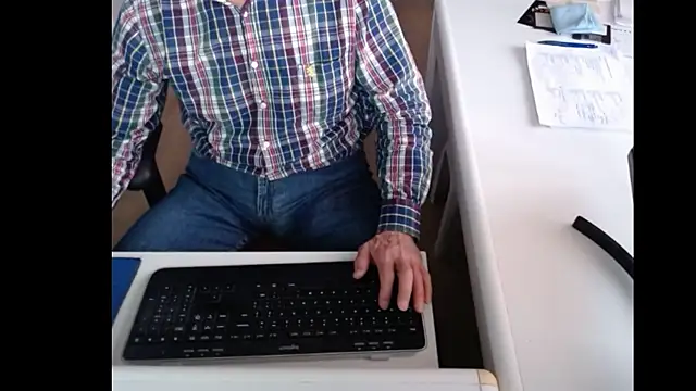 dutchpornking online show from December 28, 8:48 am