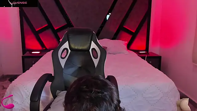 AndyWiilliams online show from March 8, 2:04 am