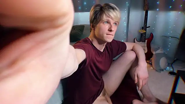 Breston Sweet online show from April 7, 2:28 pm