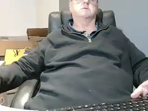 bigbadjon69 online show from December 23, 2:39 pm