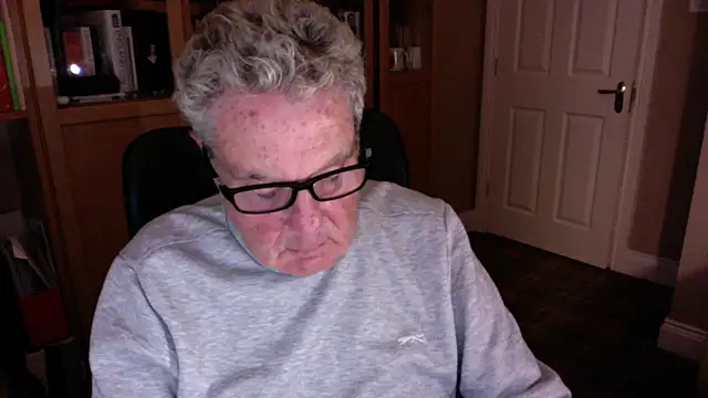 Oldpistolpete online show from October 11, 7:40 pm