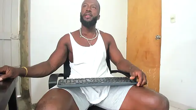 Snapshot of DaleHamilton chatting on December 26, 2:59 pm DaleHamilton online show from December 26, 2:59 pm