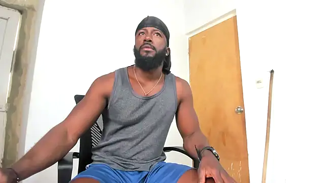 Snapshot of DaleHamilton chatting on February 11, 3:40 pm DaleHamilton online show from February 11, 3:40 pm