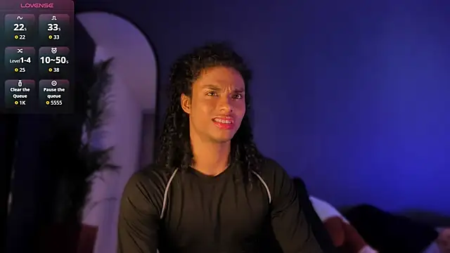 Lucas eevans online show from December 3, 6:25 pm