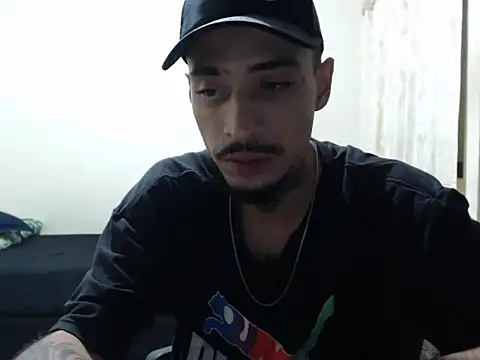 emiliano hottt online show from October 13, 10:16 pm