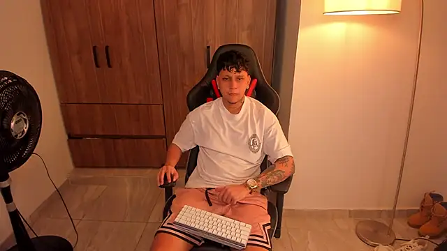 Jake simons online show from February 14, 4:07 am