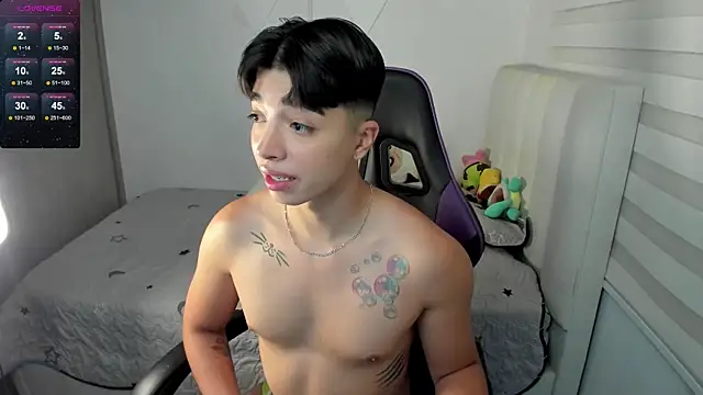 santy7v7 online show from November 12, 1:50 pm