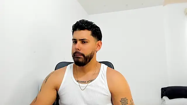 Justyn Torres online show from October 17, 6:56 pm