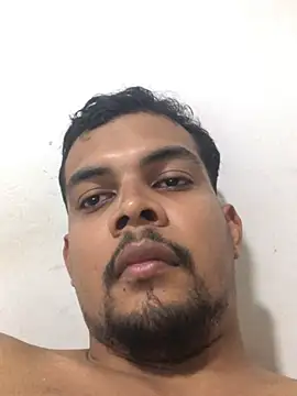 Snapshot of ElsecretodeBruno chatting on February 23, 9:06 am ElsecretodeBruno online show from February 23, 9:06 am