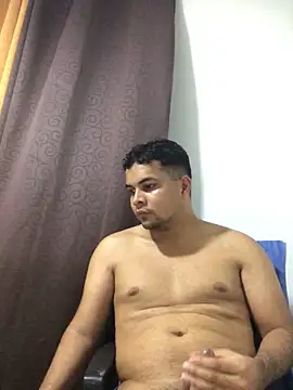 Snapshot of ElsecretodeBruno chatting on October 27, 12:02 am ElsecretodeBruno online show from October 27, 12:02 am