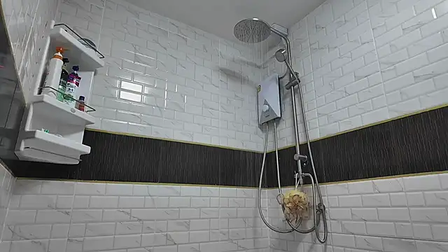 lukegunn online show from October 23, 4:05 am