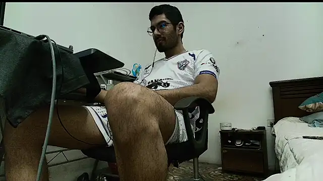 x-sebastian online show from March 31, 7:26 pm