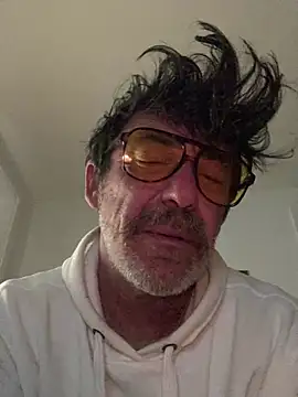 maxximere online show from February 25, 12:33 am