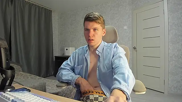 Snapshot of Bananas_dick chatting on October 18, 2:49 am Bananas dick online show from October 18, 2:49 am