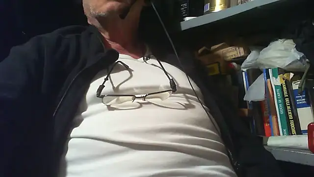 nonnomaturobisex online show from October 16, 5:21 pm