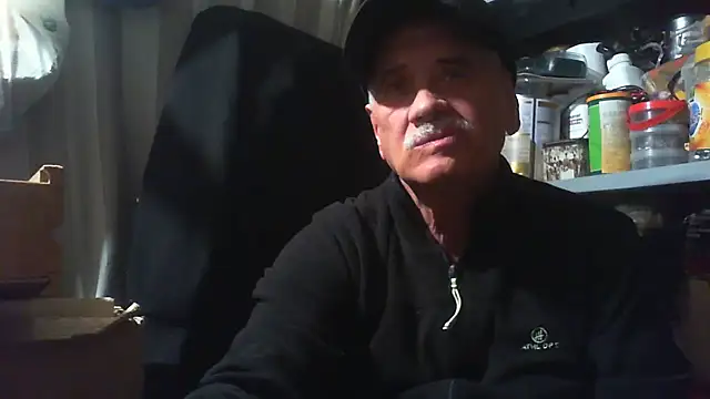 nonnomaturobisex online show from October 20, 4:00 pm