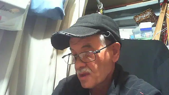 nonnomaturobisex online show from October 12, 4:45 pm