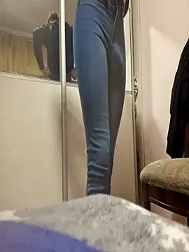 HouseOfCums online show from November 24, 12:22 am