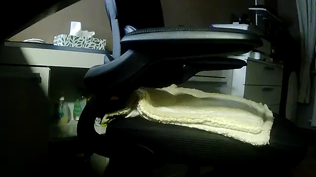 suedel65 online show from March 12, 3:36 am