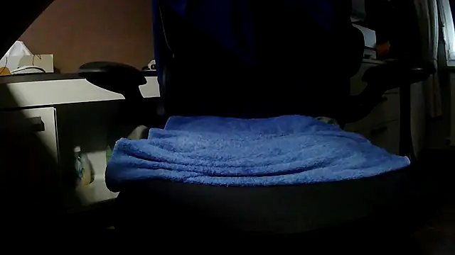 suedel65 online show from December 17, 6:31 am