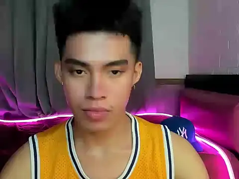 Lightjt04 online show from October 17, 5:28 pm